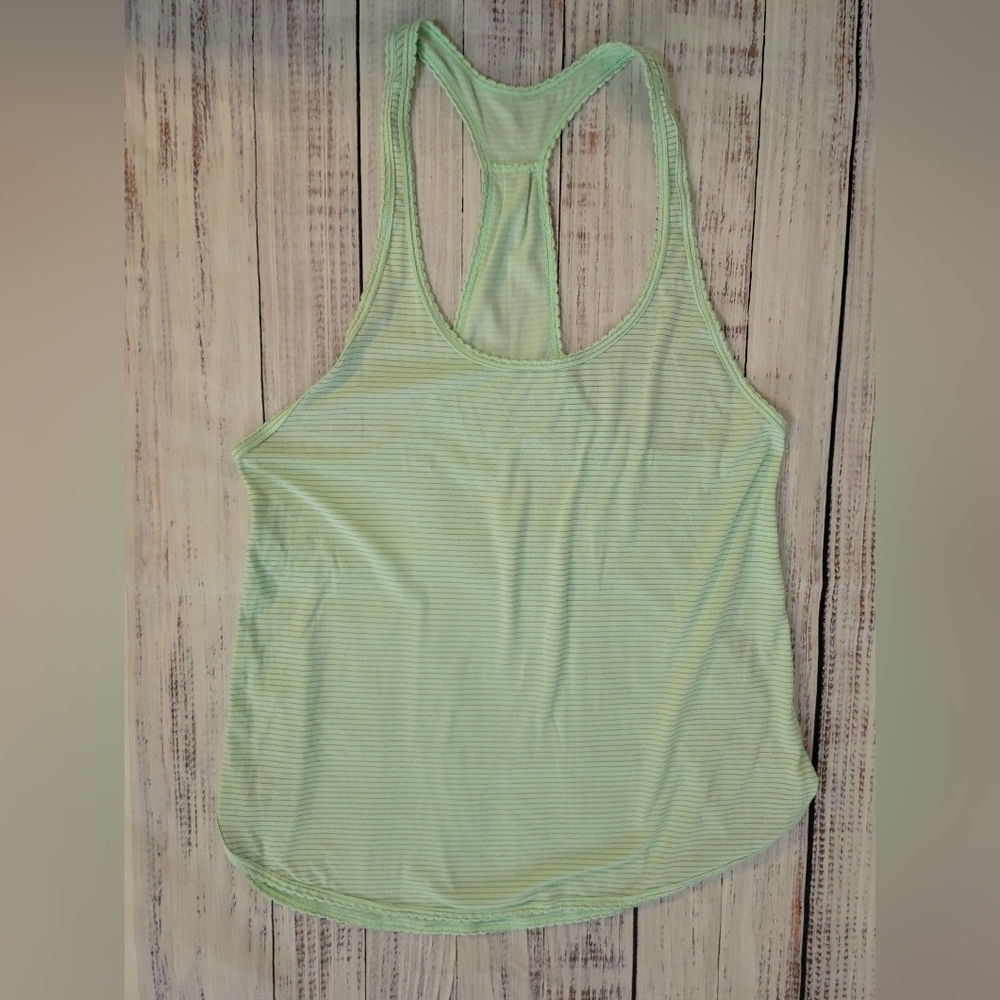 Lululemon S8 Scallop Tank top Green and Gray stripped - Picture 4 of 5